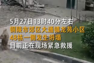 手感火热！巴雷特半场6中5砍下12分3板4助 正负值+18